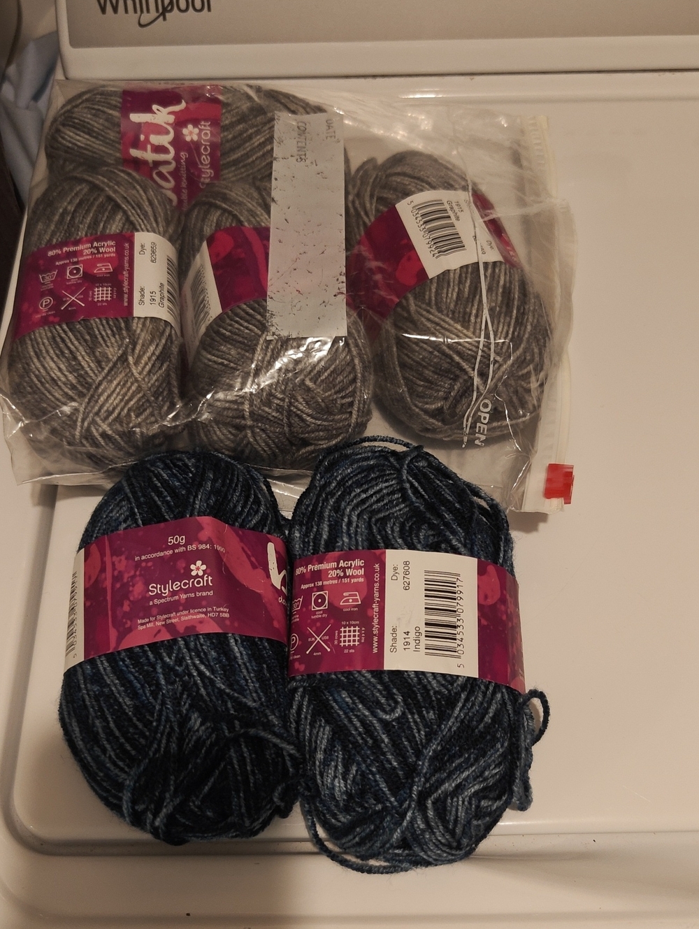 Navy/Gray Variegated Acrylic-Wool Yarn - Pack